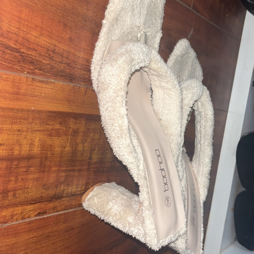 Beautiful square toe mules - Picture 2 of 3